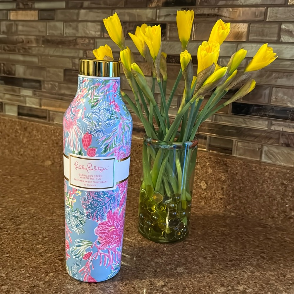 Lilly Pulitzer stainless steel water bottle